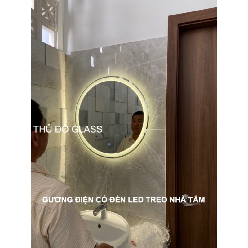 Gương điện có đèn led cảm ứng treo nhà tắm tại Bình Định