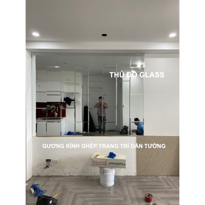 Gương kính ghép trang trí dán tường tại Quy Nhơn Bình Định